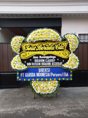Papan Bunga Duka di Pringgarata