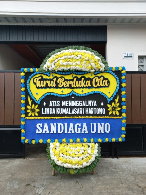 Papan Bunga Duka di Pringgarata