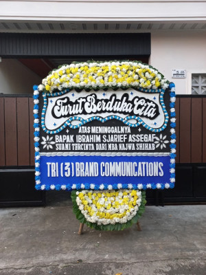 Papan Bunga Duka di Pringgarata